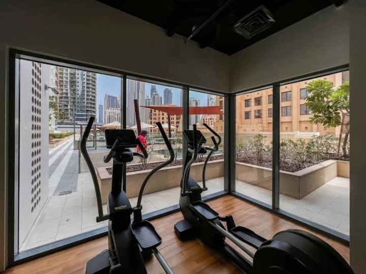 Appartamento Vogue Downtown - Bellevue Towers Dubai Esterno foto