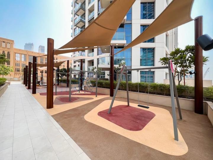 Appartamento Vogue Downtown - Bellevue Towers Dubai Esterno foto